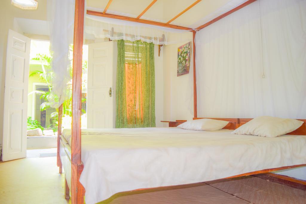Shammie Guest House Hikkaduwa Exterior foto